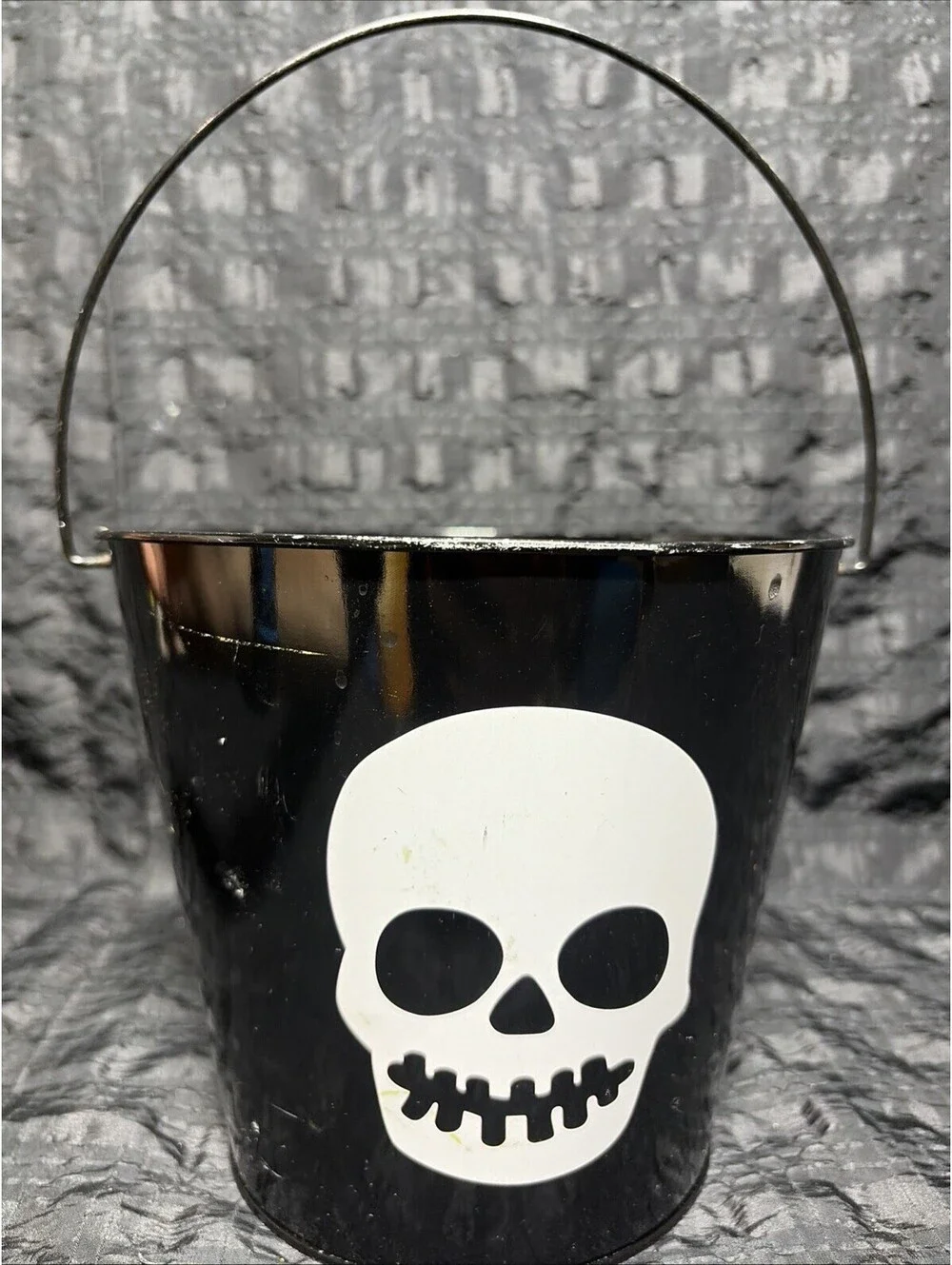 6”Tall 7”Wide Halloween Skull Tin Bucket Pail